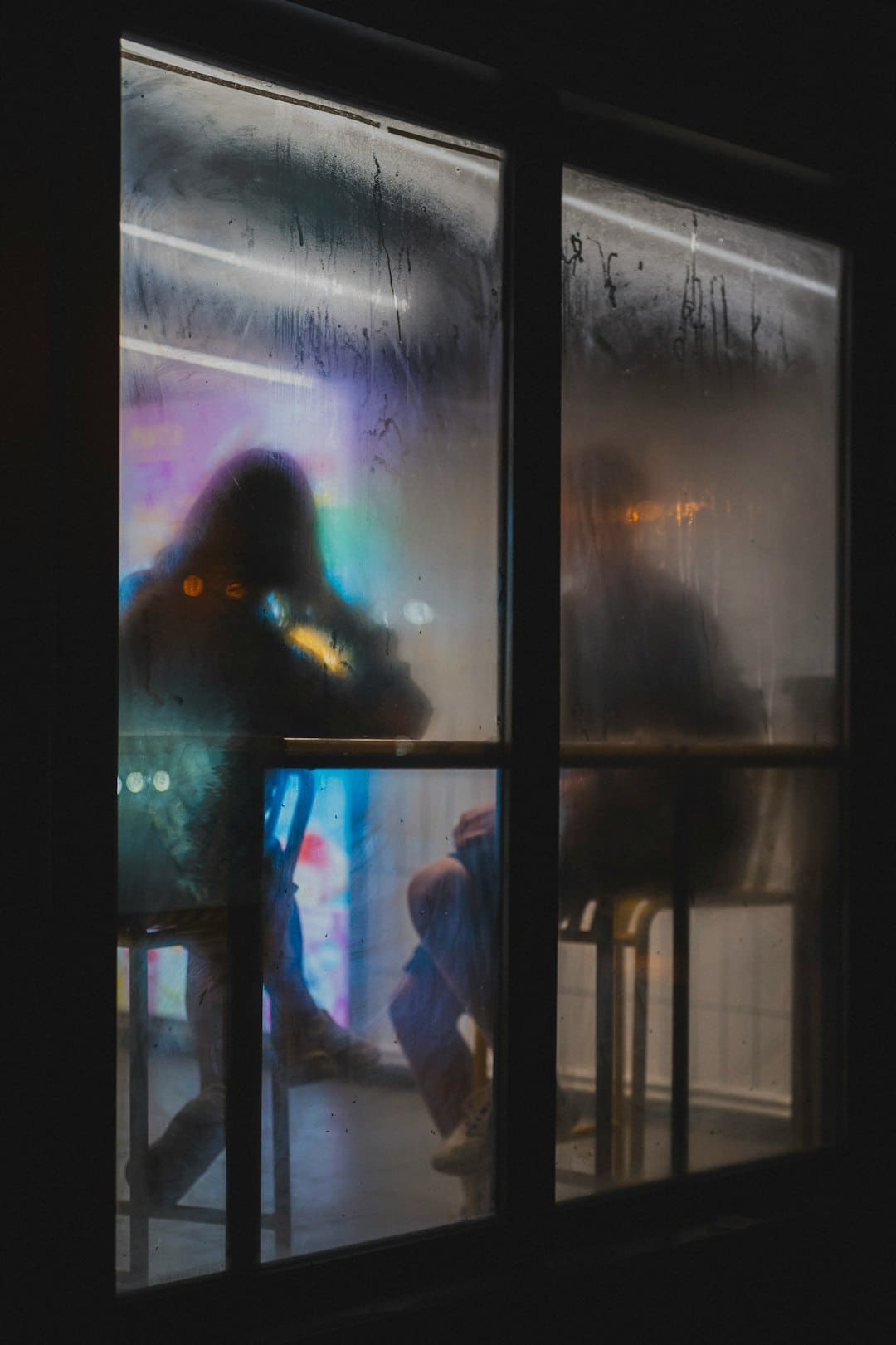 生育补助导致奶粉提价？记者查询：价格动摇实为促销调整 部分产品还在降价